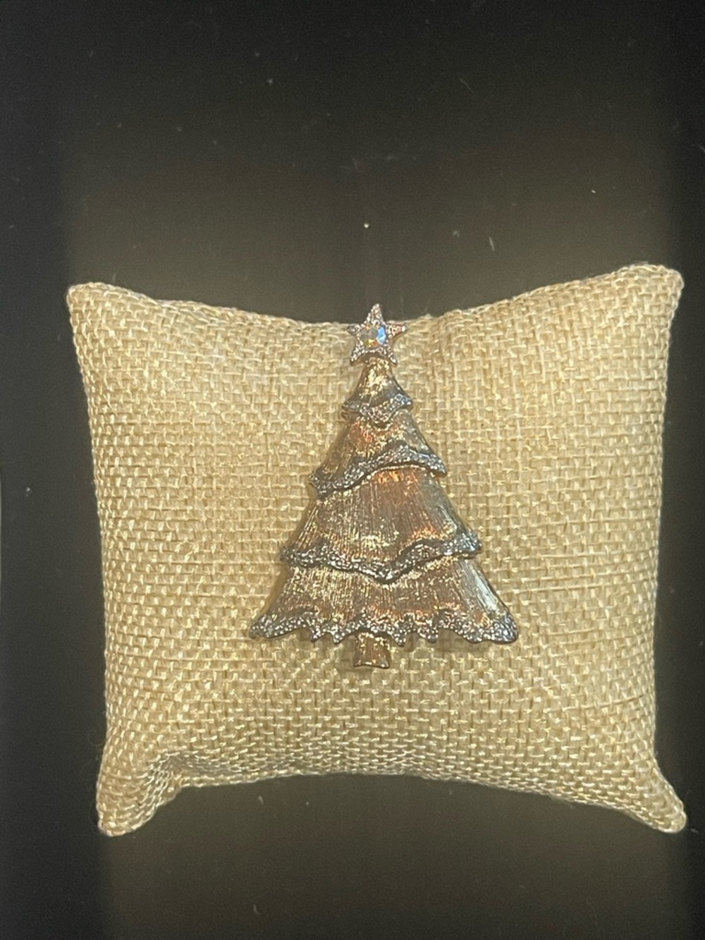 Festive Gold-Tone Christmas Tree Brooch - Holiday Home Accent